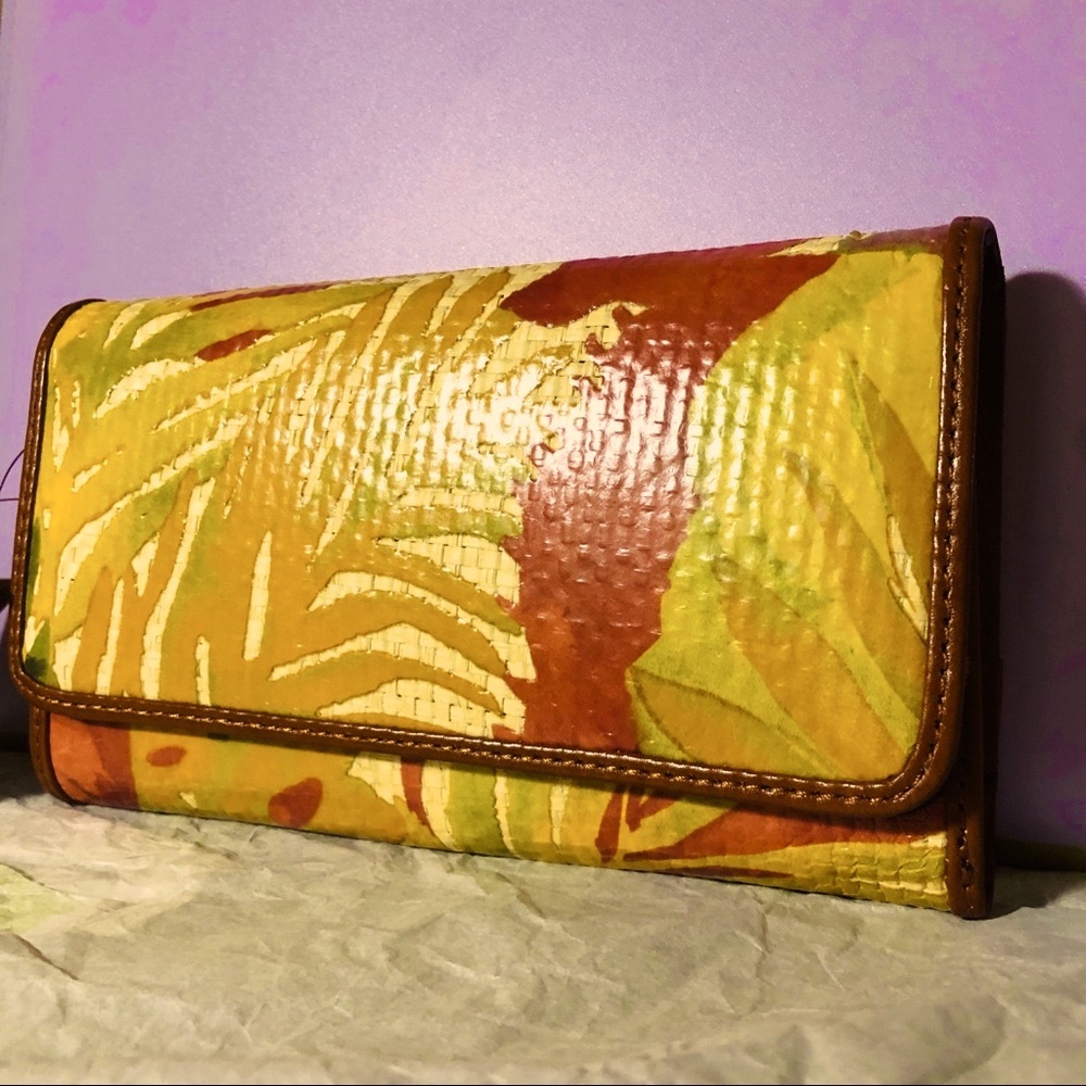 PATRICIA NASH TERRESA TRPDRM NWT LEATHER WALLET